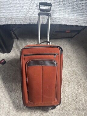 Timberland 24”x16”x12” Expandable Wheeled Travel Canvas Suitcase Handle Pockets